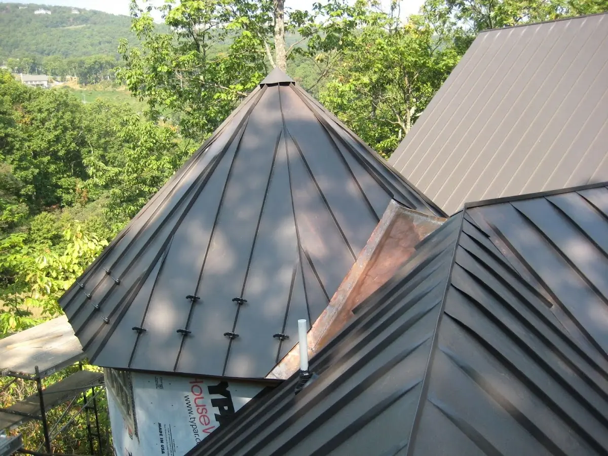 Professional Roof Tarp Installation by Craftsman Roofing in The Reserve